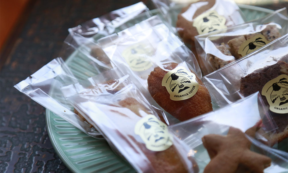 sweets_img03.jpg?1752723144135